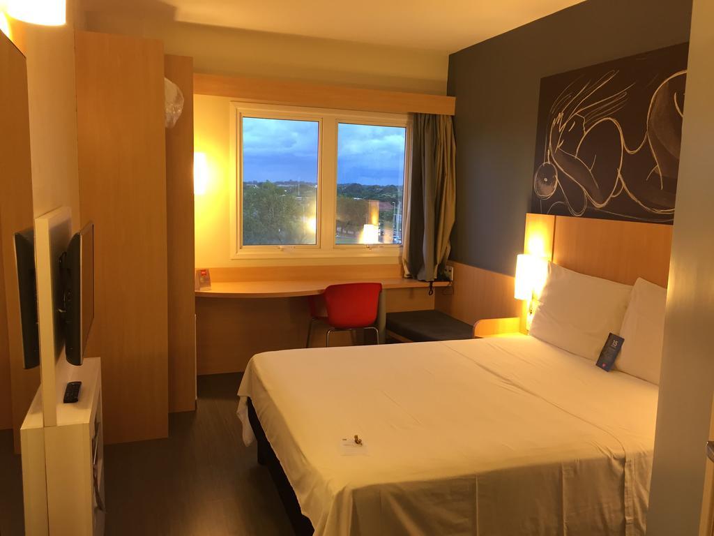Ibis 3*